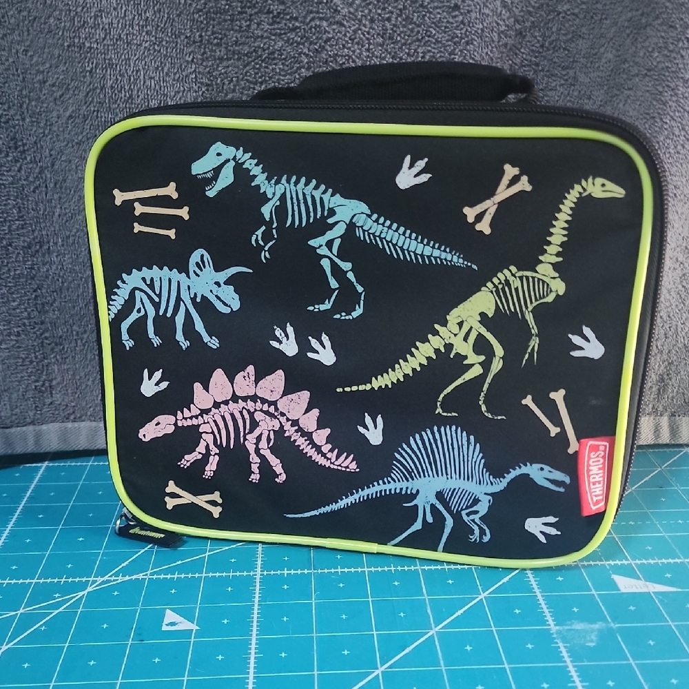 Thermos Black Lunch Bag with Dinosaur Skeletons